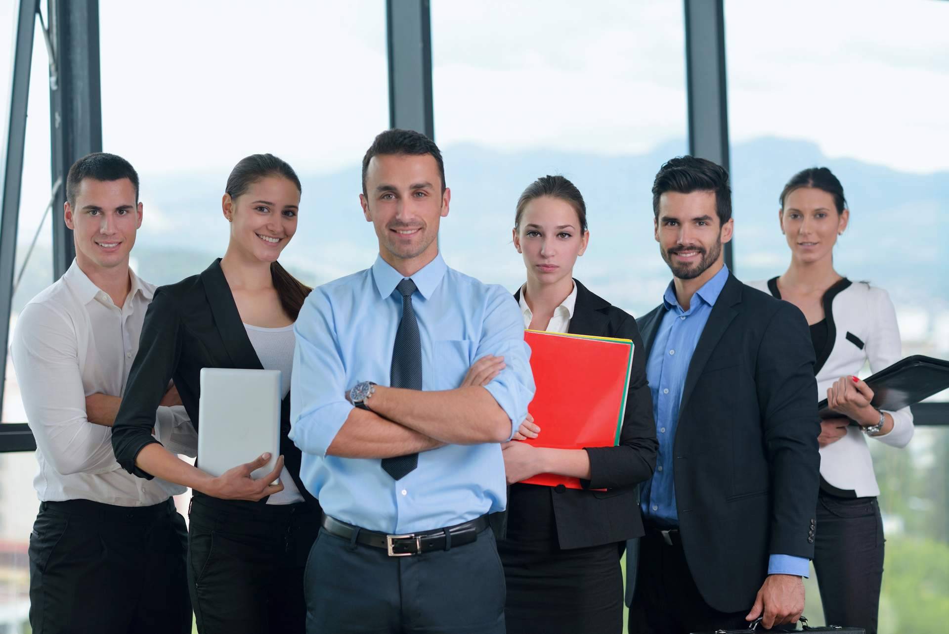 Empezar una carrera profesional como asesor de seguros y unirse al equipo de Segur Capital