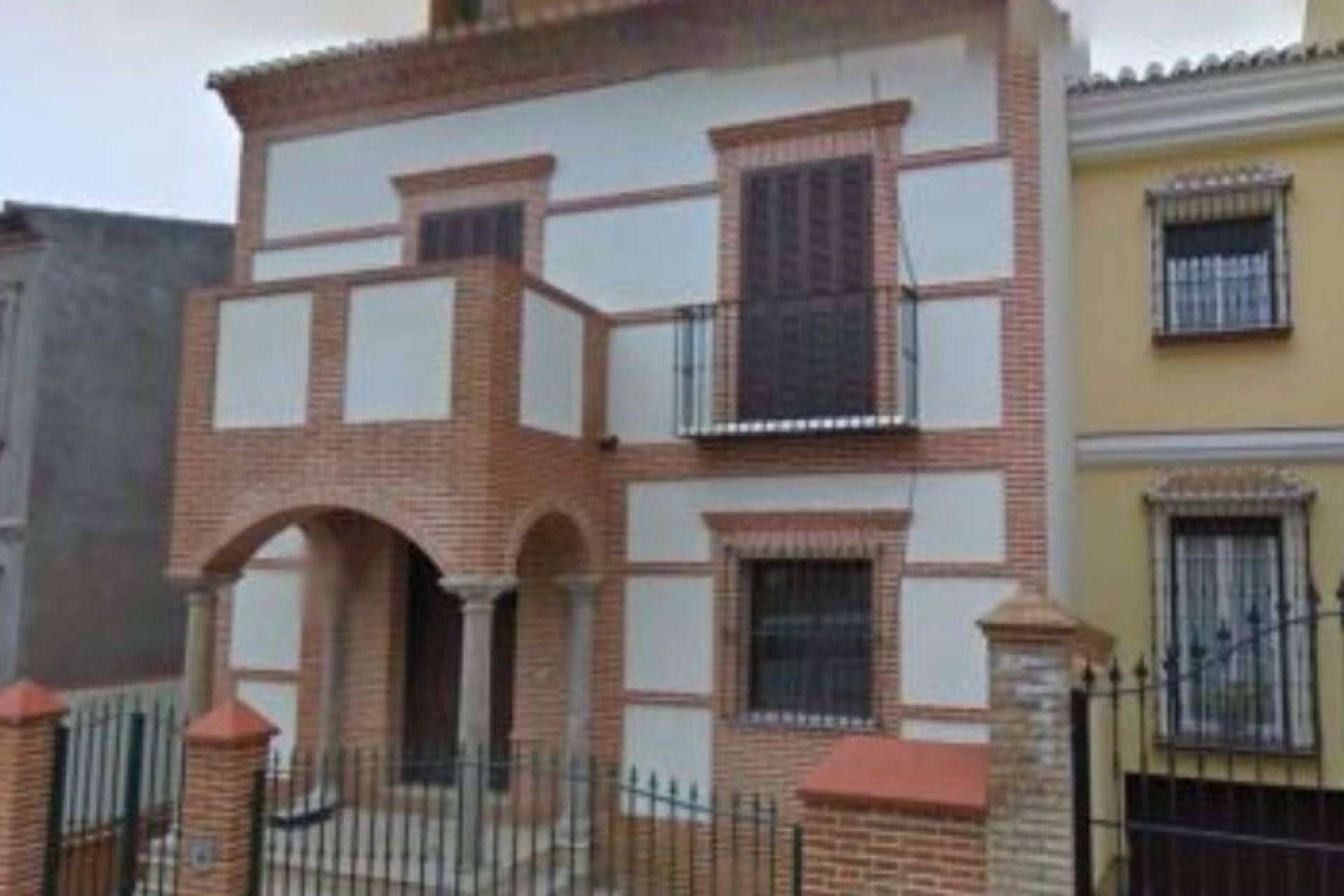 Pujar por las 6 subastas de viviendas disponibles en Antequera en la plataforma Eactivos.com