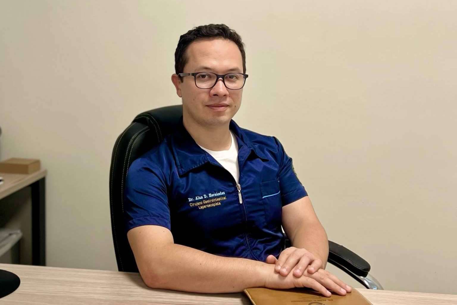 Dr. Alan Hernández, cirujano militar y especialista en el manejo avanzado del pie diabético