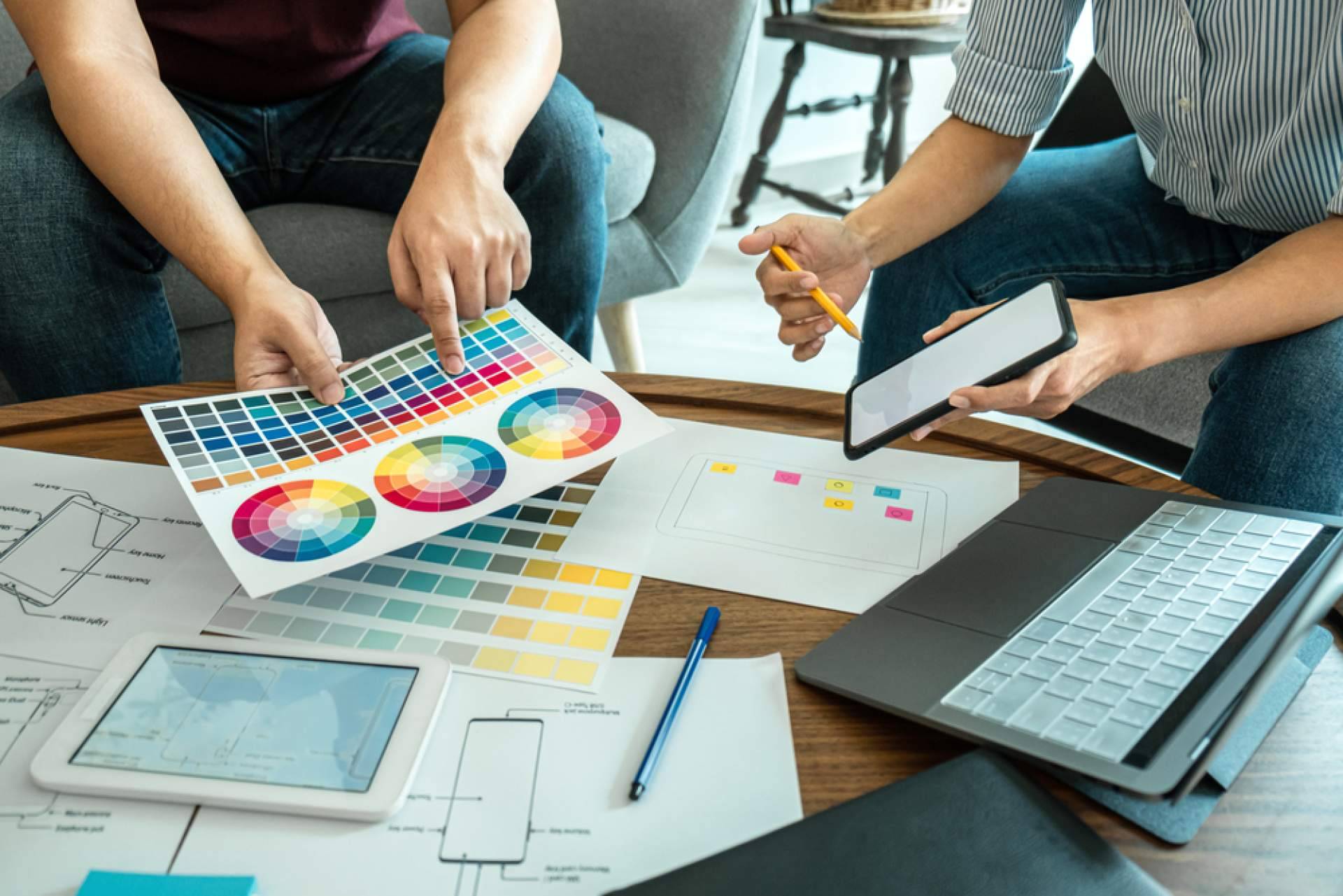 Encontrar expertos en diseño web y marketing online, a través de la agencia especializada TLL Media Solutions