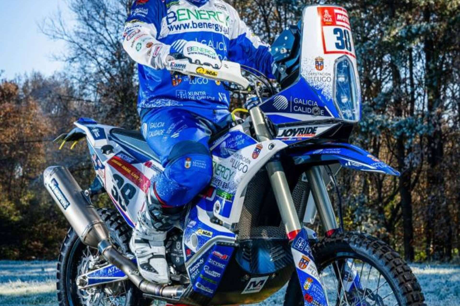 Los pilotos de motocicletas pueden diseñar adhesivos originales con ADHESIVOSEMBARRADOS