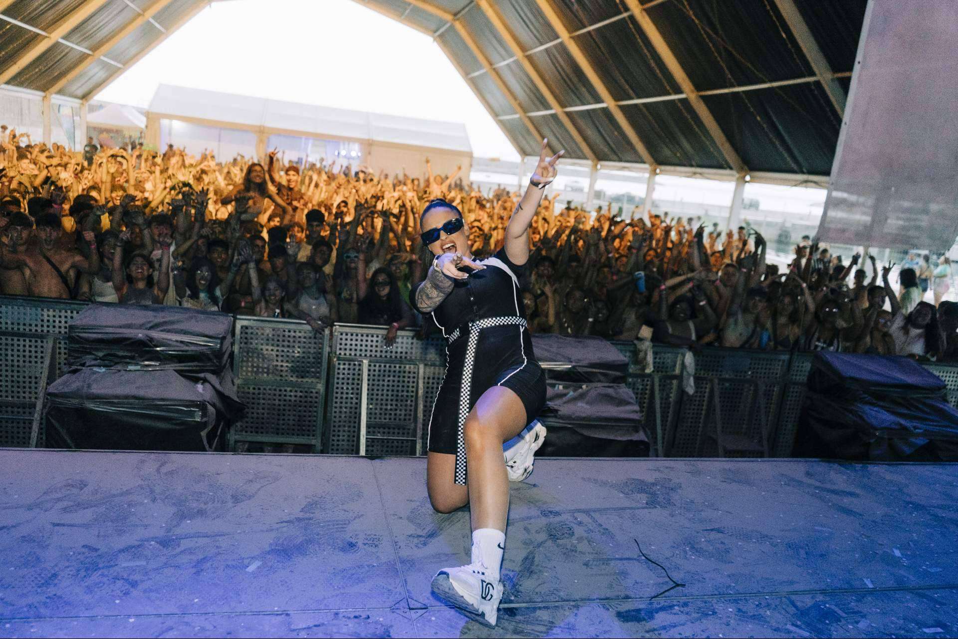 Zucla, la DJ que está redefiniendo la música urbana