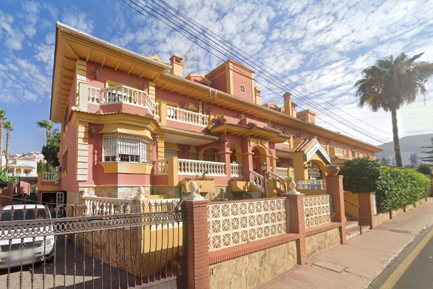 Un centro de la tercera edad, a subasta en Rincón de la Victoria