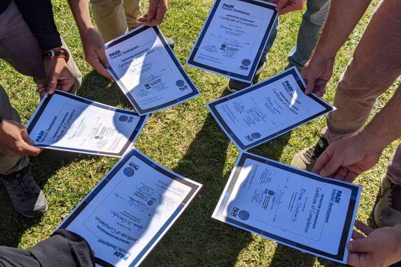 Curso de Open Water Scuba Instructors (OWSI) en academia Miguel Coll