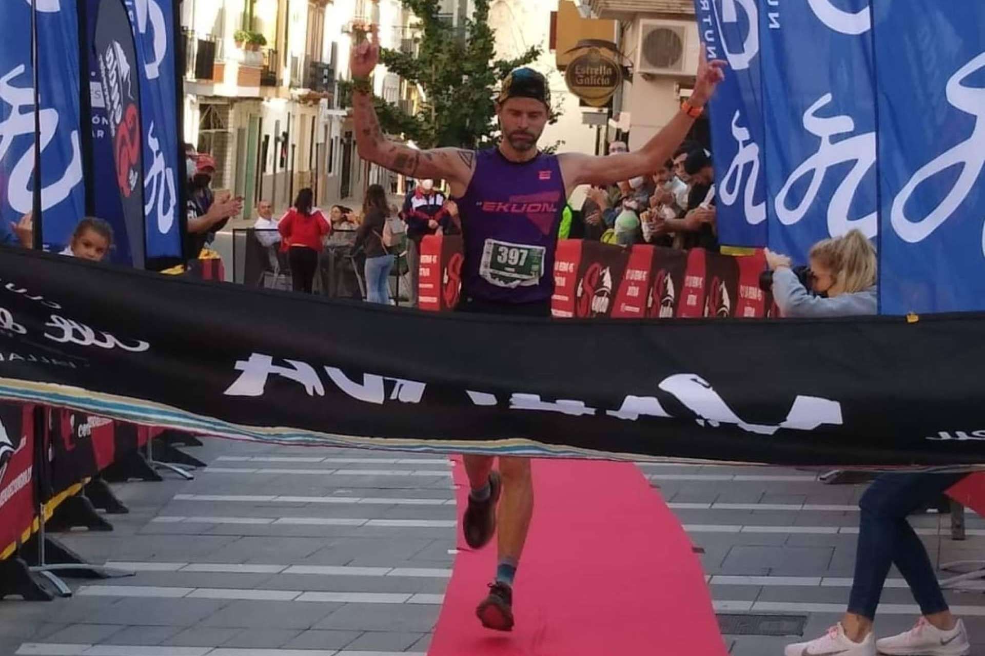 La moda llega al mundo del running; Diseños personalizados para cada equipo