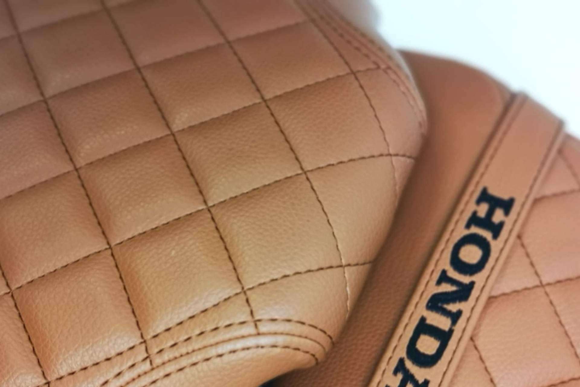 Personalización y tapizado de fundas de asiento de moto para todo tipo de marcas y modelos