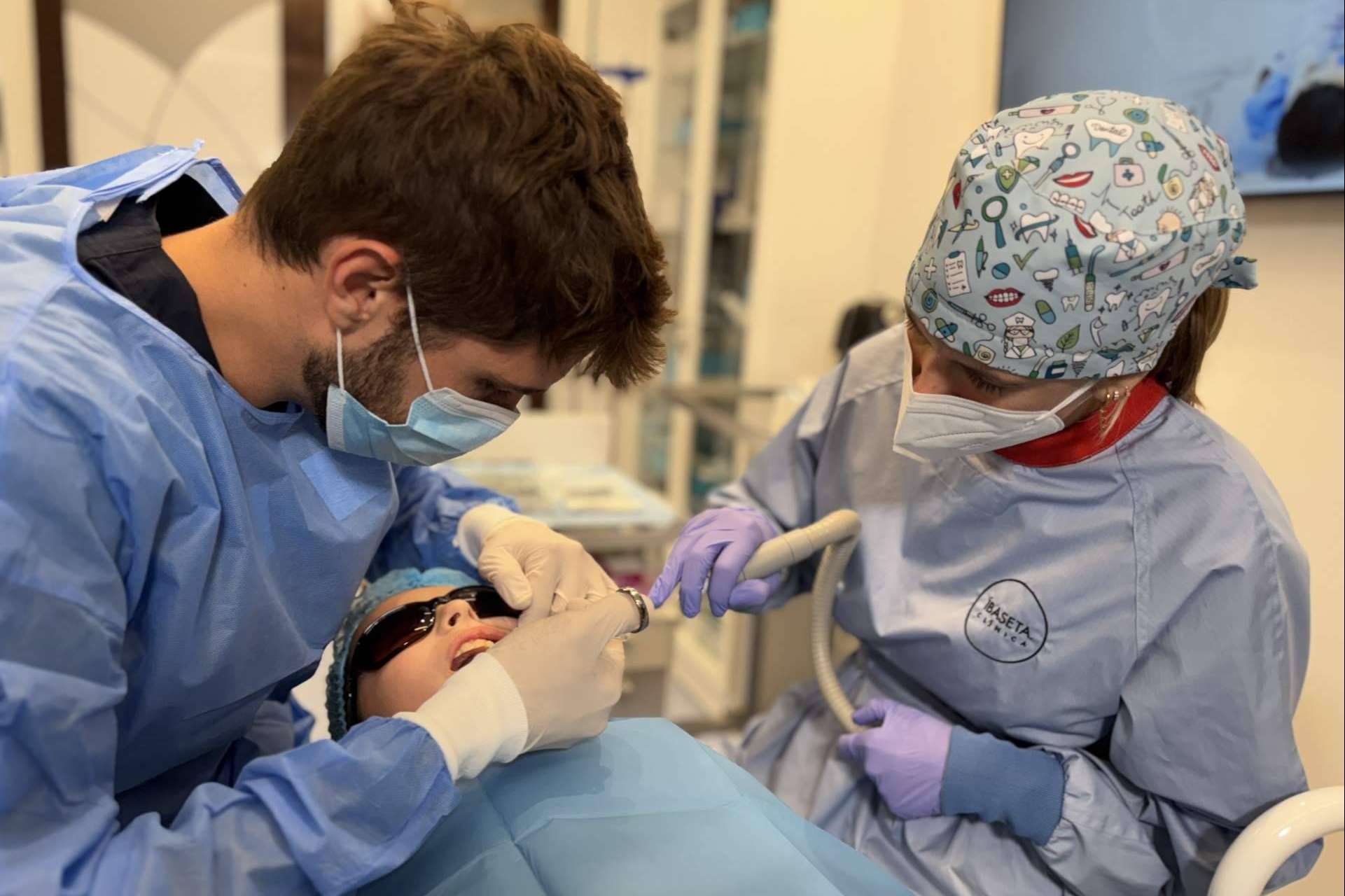 Lo último en implantes dentales en Gijón con Clíninca Ibaseta