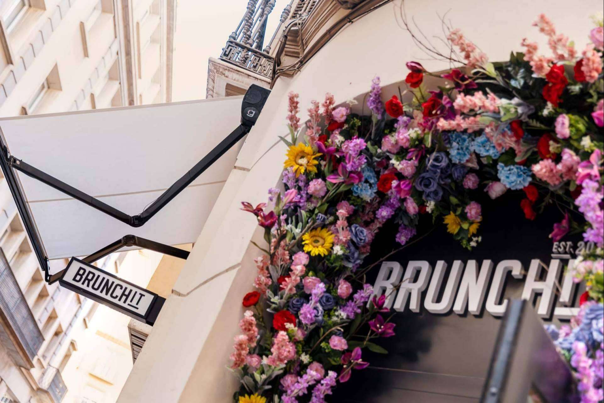Así es el nuevo restaurante Brunchit Alhóndiga (Málaga); Más luz, más naturaleza, más diseño