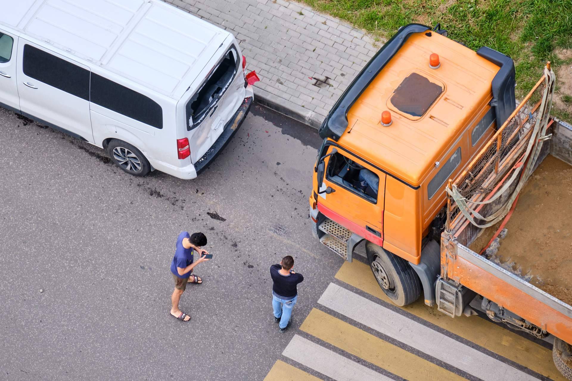 Vender un coche accidentado es fácil con la tasación online por matrícula