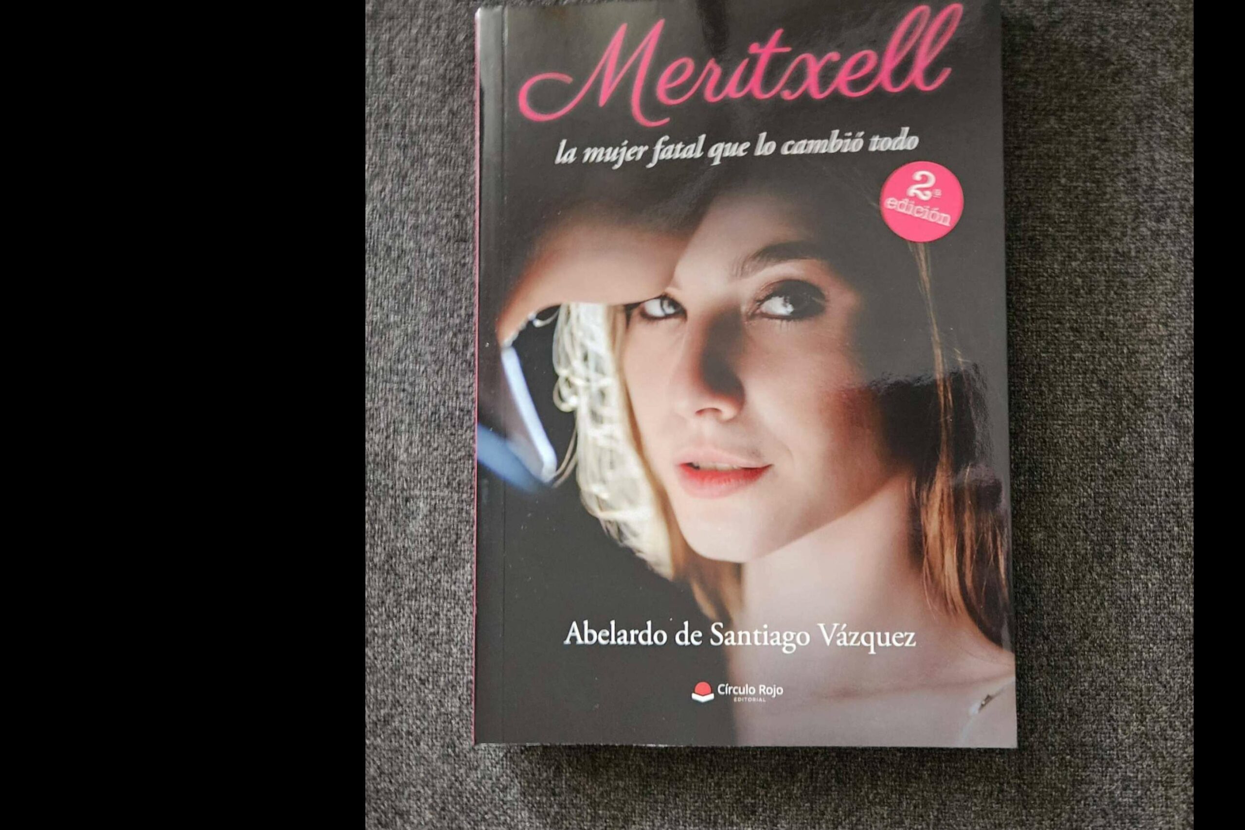La novela que fusiona misterio, erotismo y humor negro, 'Meritxell, la mujer fatal que lo cambió todo'
