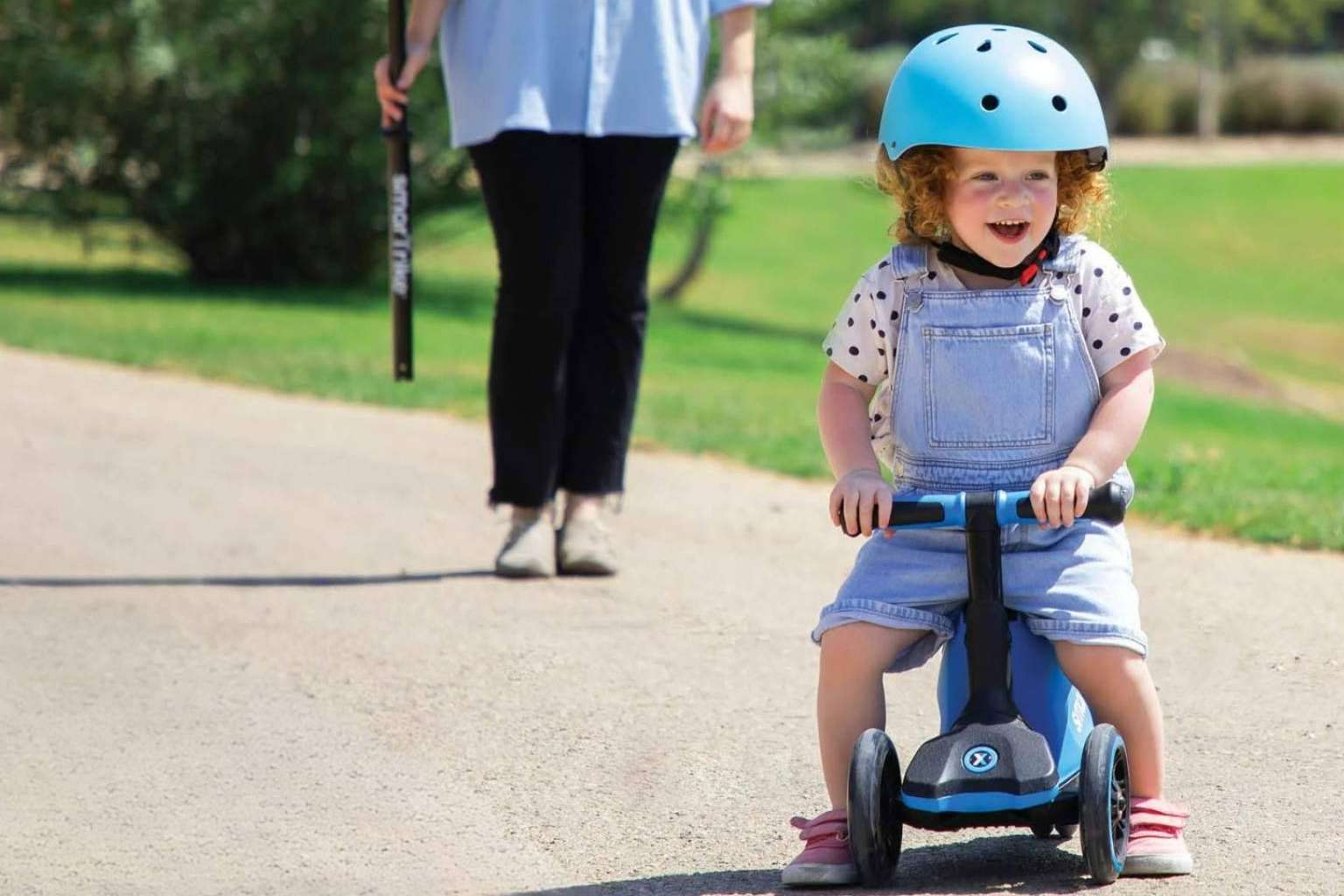 Claves para elegir el primer patinete para el bebé