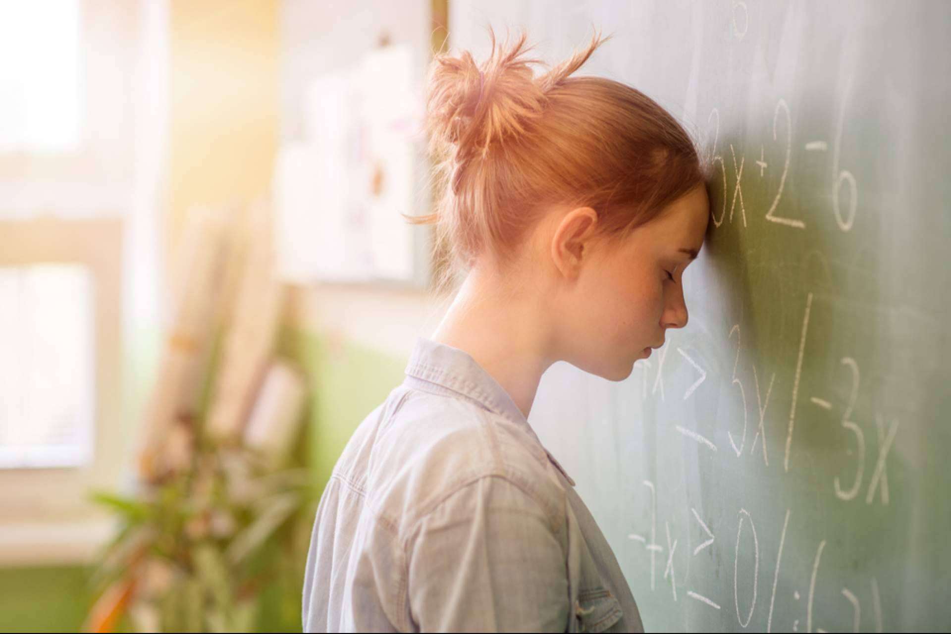 Curso Genius; El misterio del estrés académico – qué ocurre exactamente en el cerebro de un estudiante bajo presión