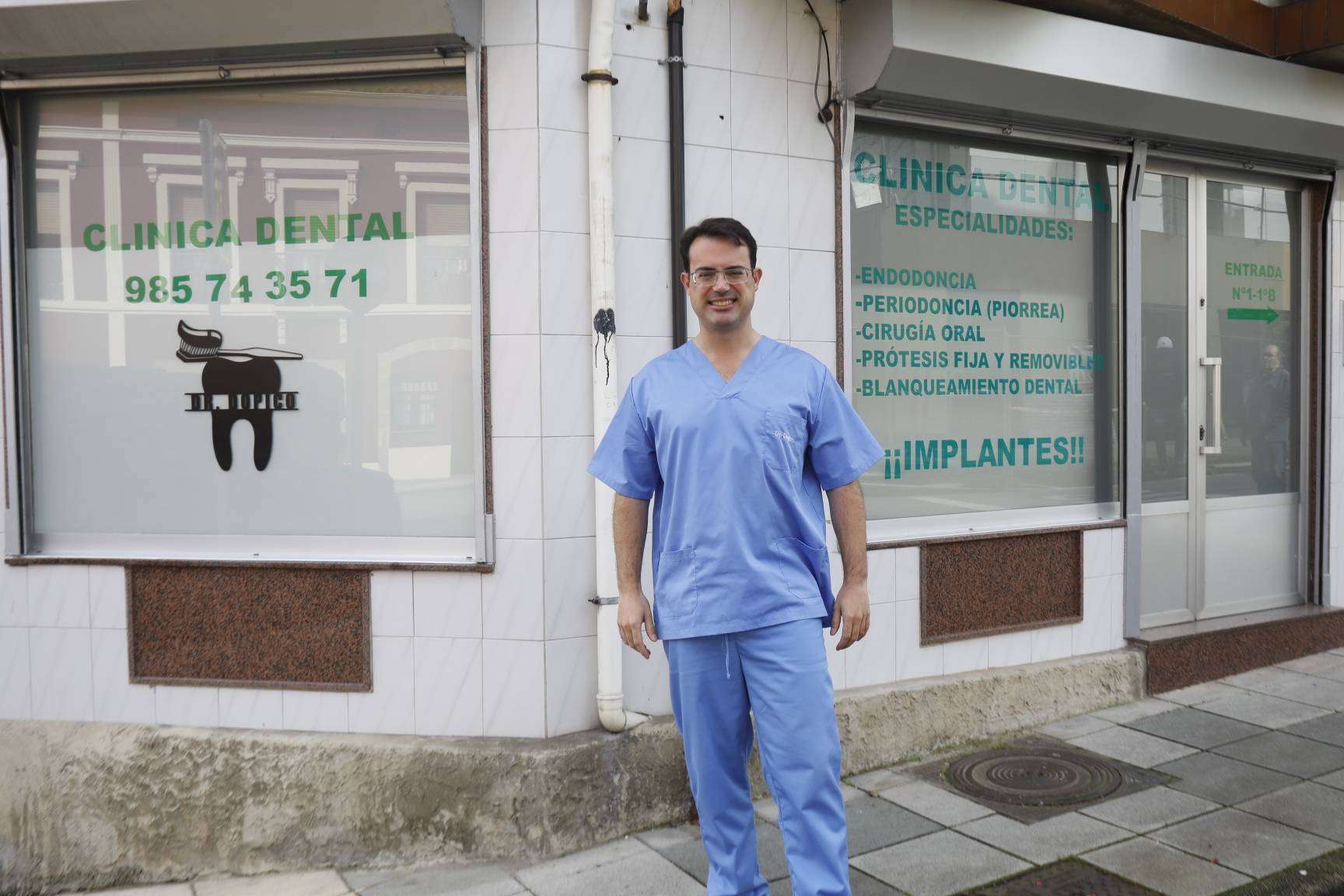 Juan Dopico San Martín; El dentista de élite en Noreña que redefine la estética dental en España