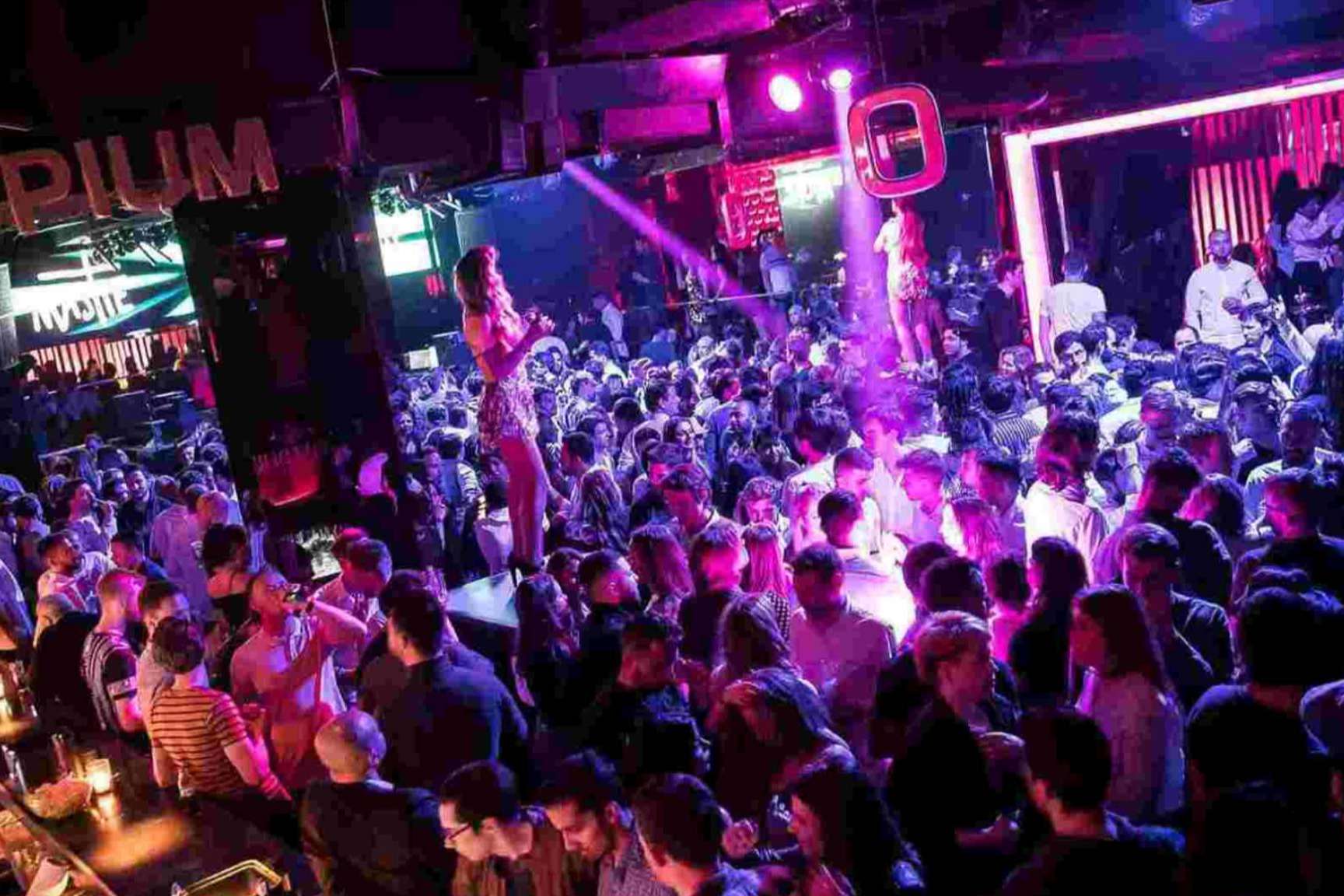 Del mar al glamour; guía definitiva de la vida nocturna en Barcelona este verano
