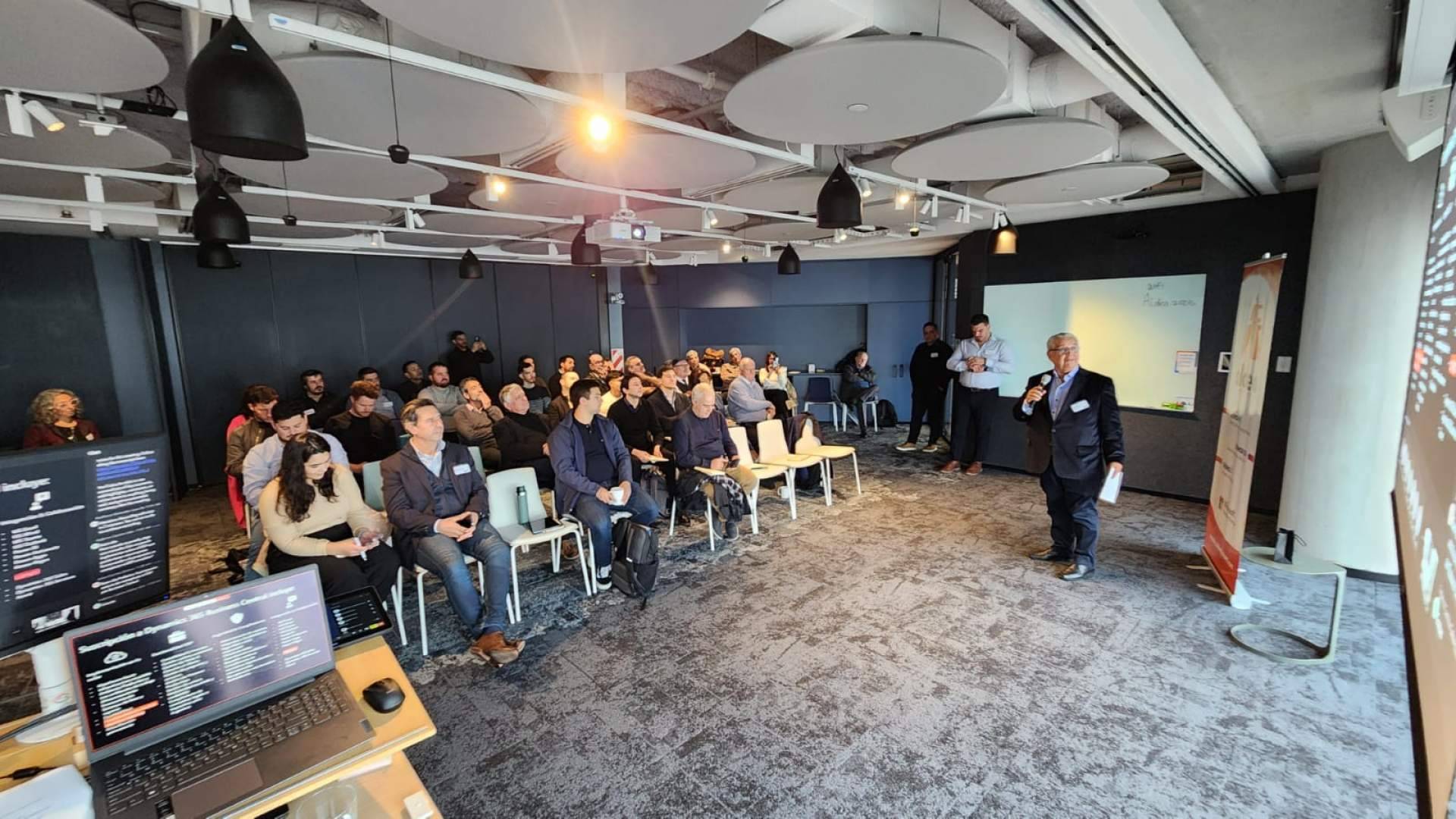 ALDEA desafíos digitales en las oficinas de Microsoft Argentina