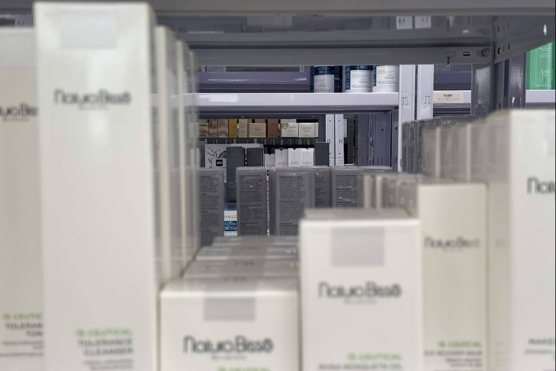 Movimiento sacude la belleza profesional; Una innovación revoluciona la compra online de Atache y Matis