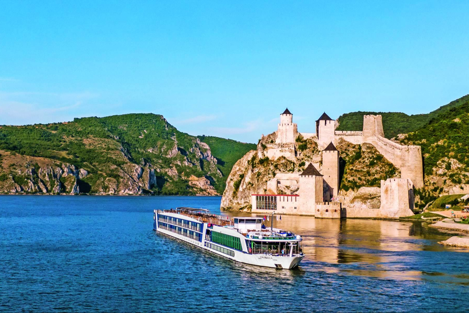 AmaWaterways lanza sus salidas en español para 2026