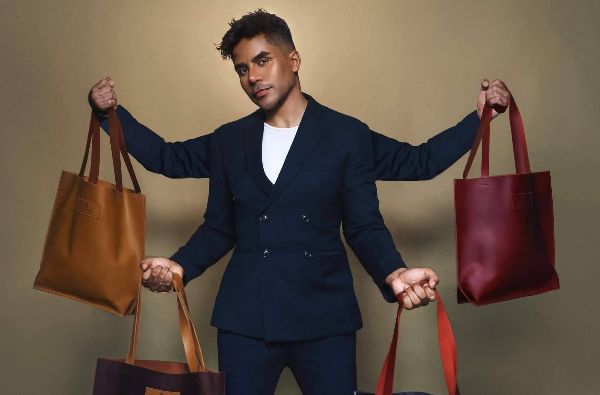 Xaman reinventa las tote bags con cuero artesanal, mensajes secretos y alma panameña