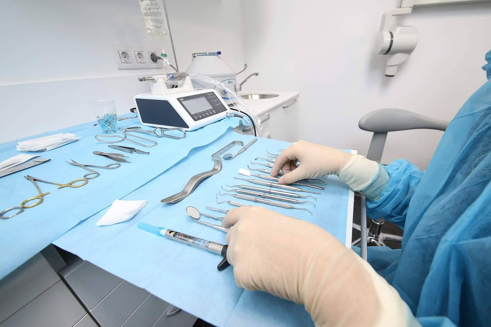 Clínica Dental Zoe impulsa la odontología estética en Zaragoza con carillas diseñadas para resultados naturales