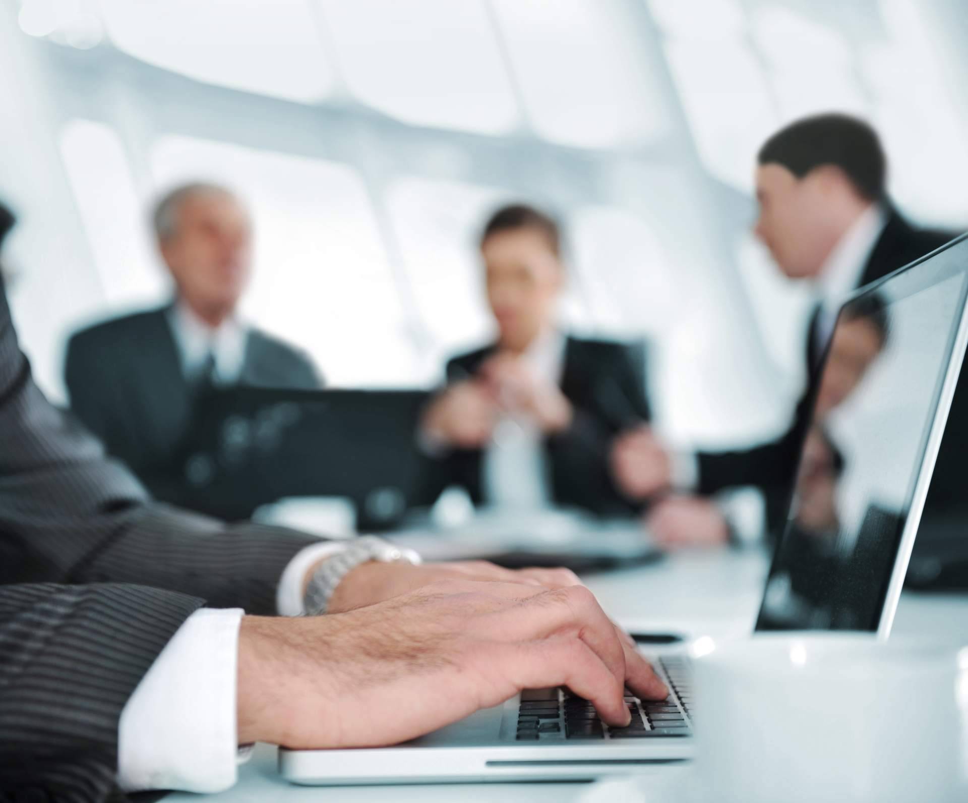 Jhon Jairo Bustos revela las mejores alternativas a los dividendos para remunerar socios en 2026