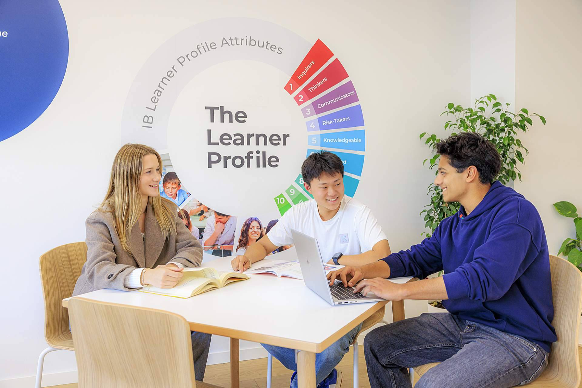 Universidades, empresas y el Bachillerato Internacional analizan la formación que marca la diferencia en el acceso a la universidad y al mundo profesional