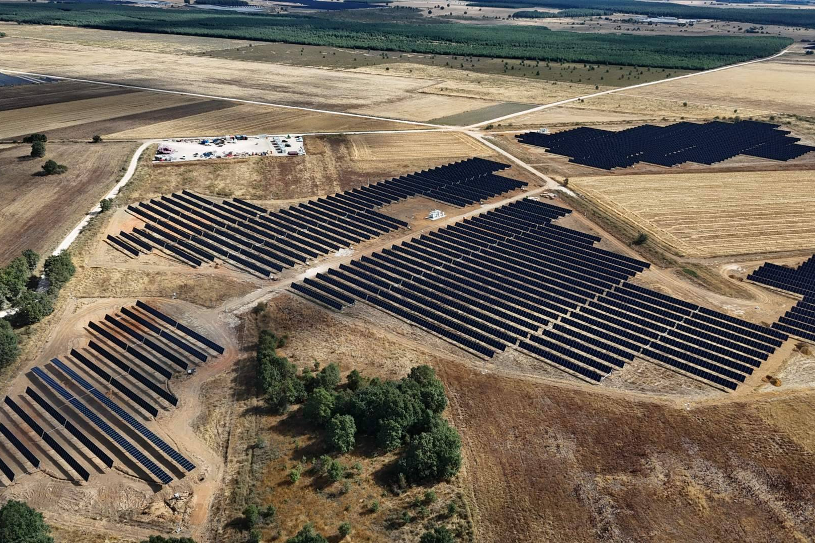 Planea Energía inaugura el complejo fotovoltaico Velilla de 36 MWp en Palencia