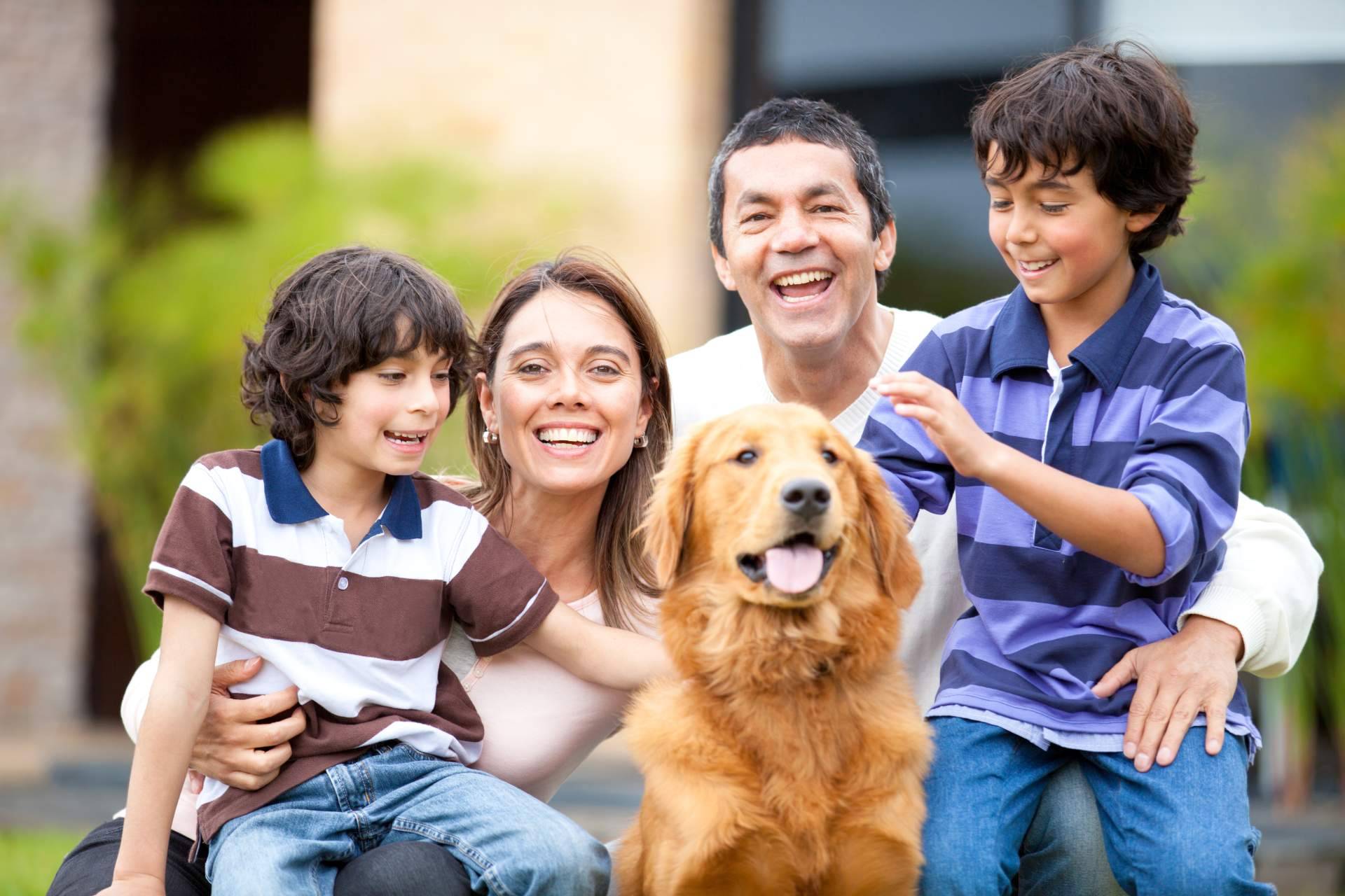 Mutuarisk lanza su campaña de bienestar animal con regalo seguro