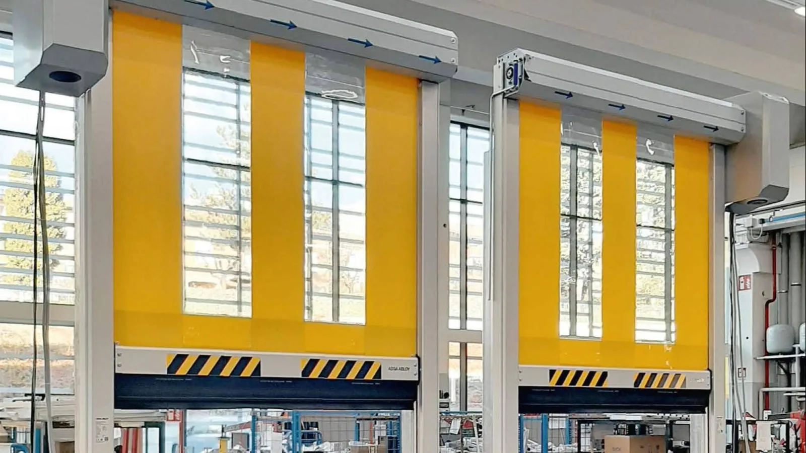 ASSA ABLOY y la importancia de las puertas rápidas en la protección de maquinaria industrial