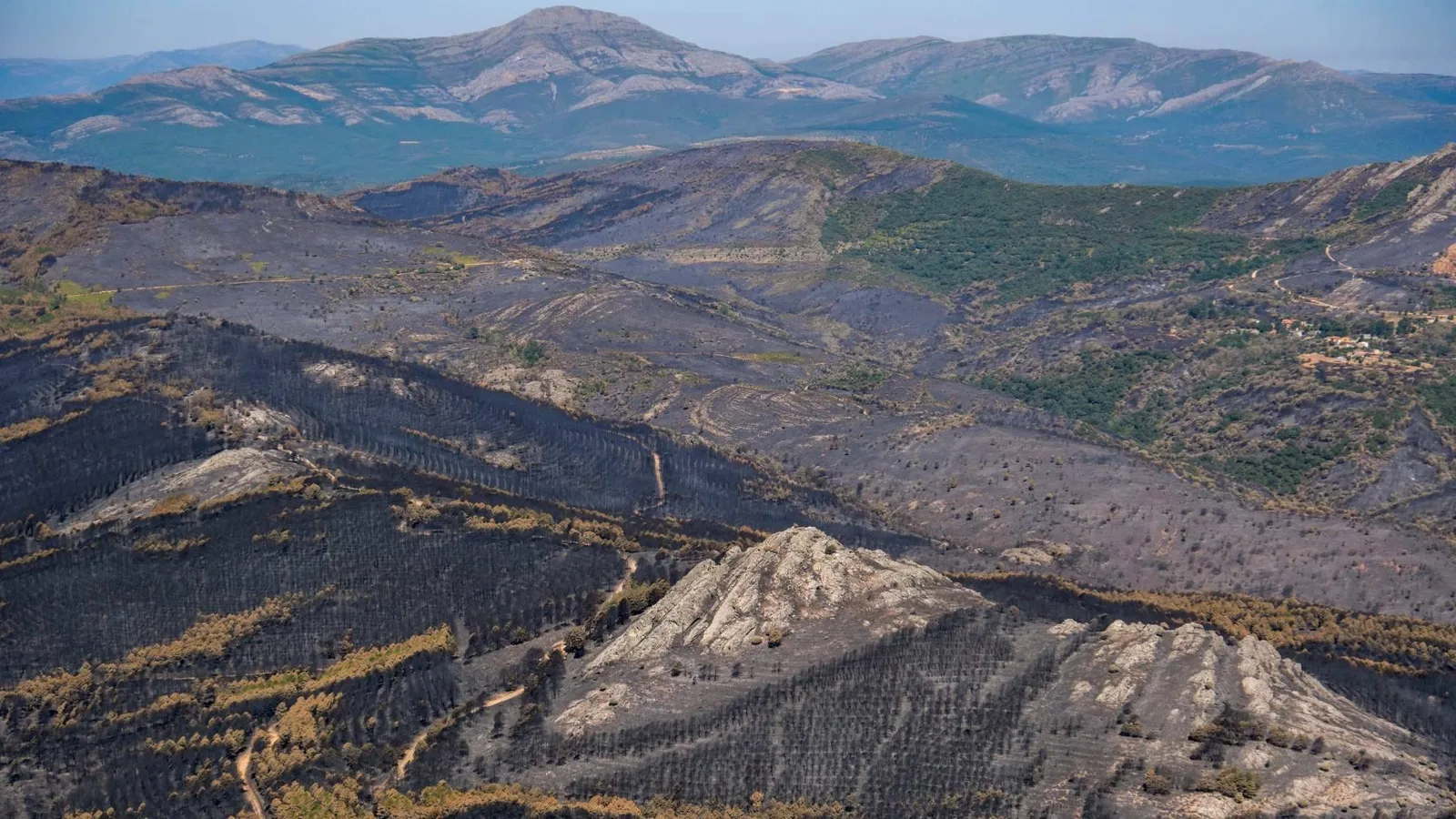 Las impactantes imágenes que muestran el desastre causado por los incendios en España