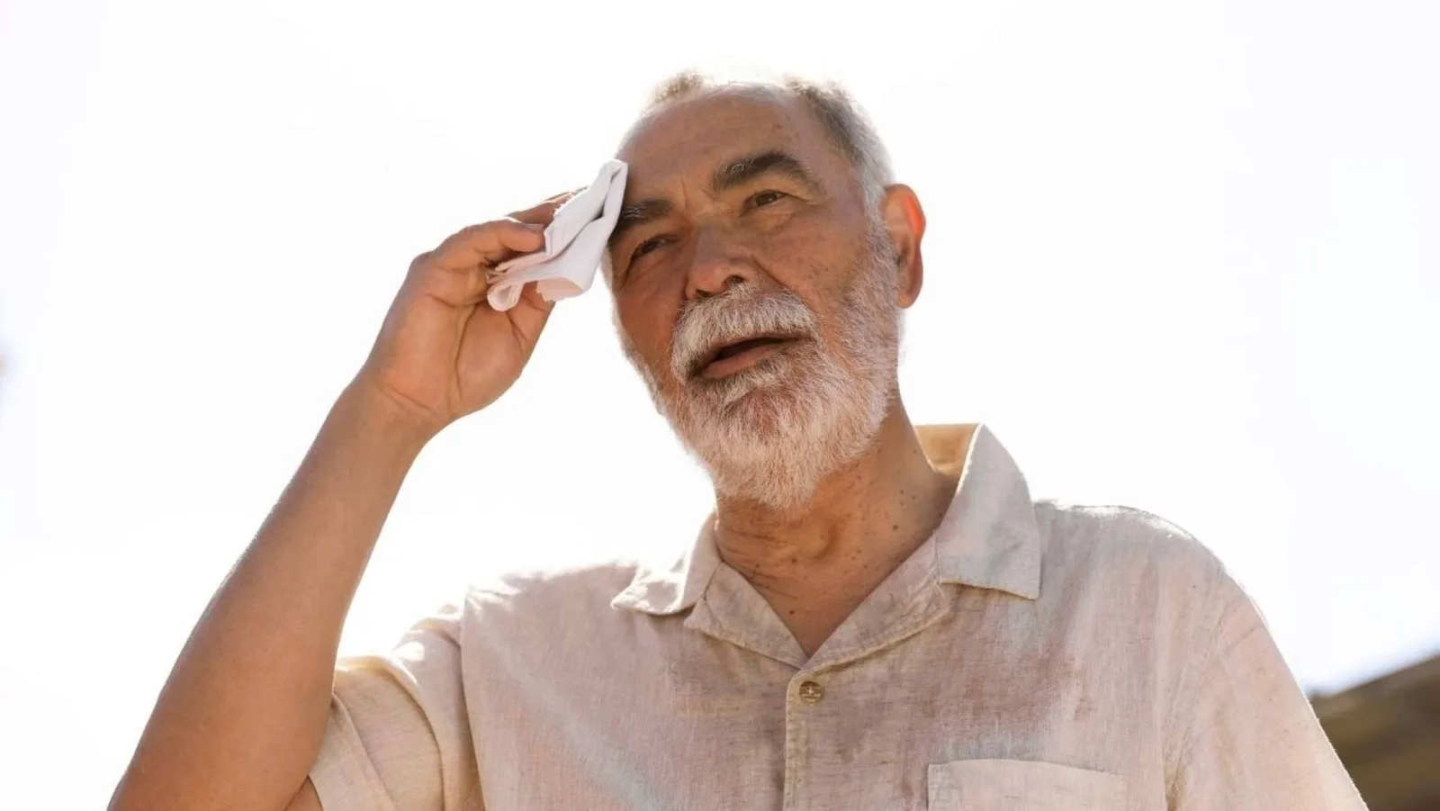 Las olas de calor elevan el riesgo para las personas mayores durante el verano en España